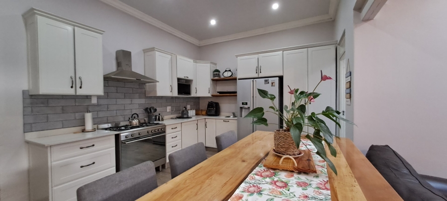 6 Bedroom Property for Sale in Eureka Free State